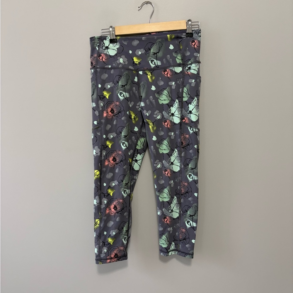 Victoria Sport Purple Grey Floral Print Athletic Leggings